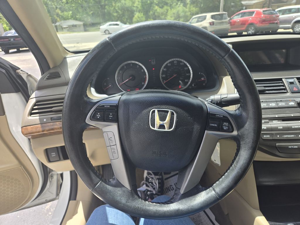 2010 Honda Accord Image 10