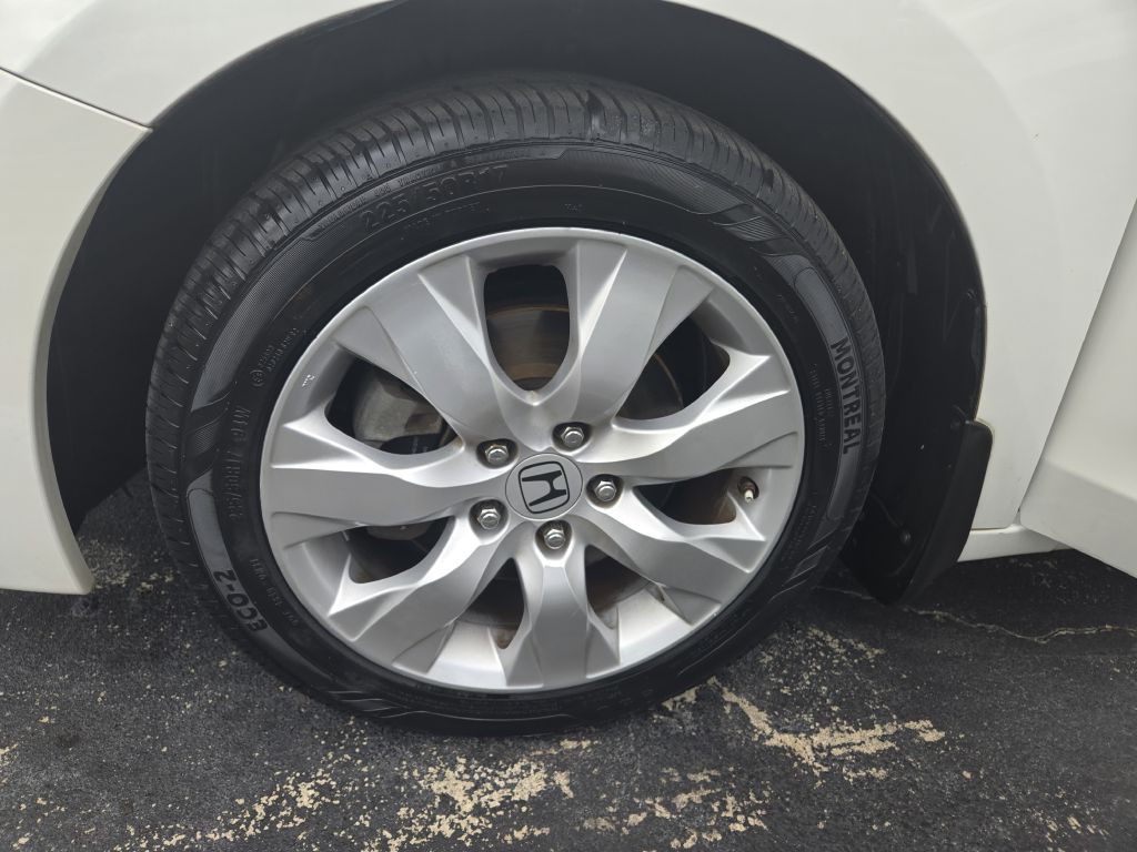 2010 Honda Accord Image 19