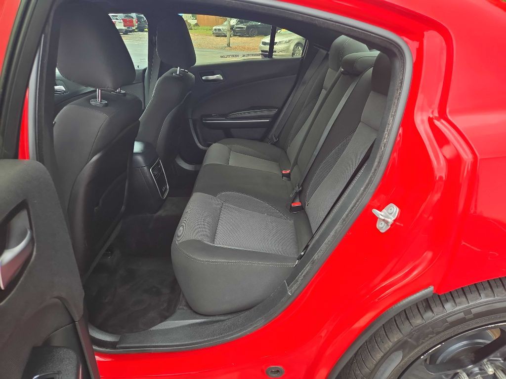 2018 Dodge Charger Image 16