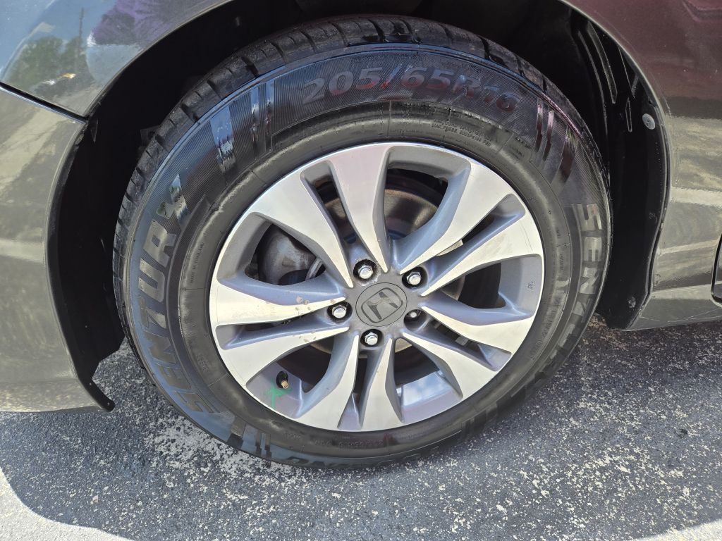 2014 Honda Accord Image 18