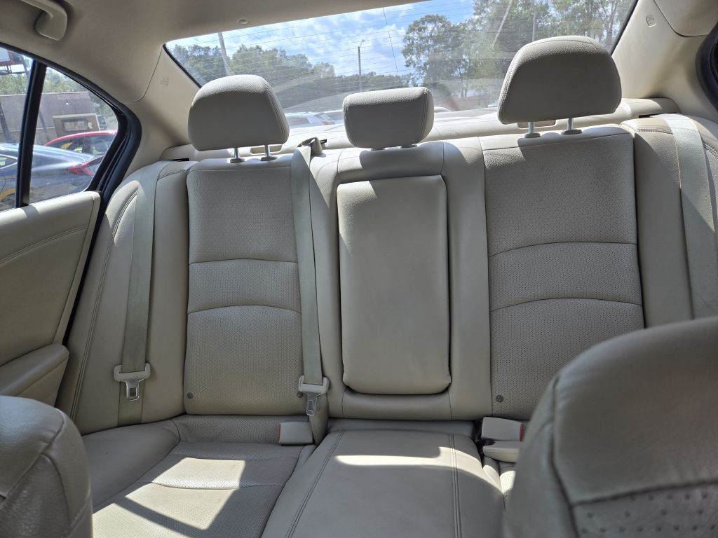 2015 Honda Accord Image 18