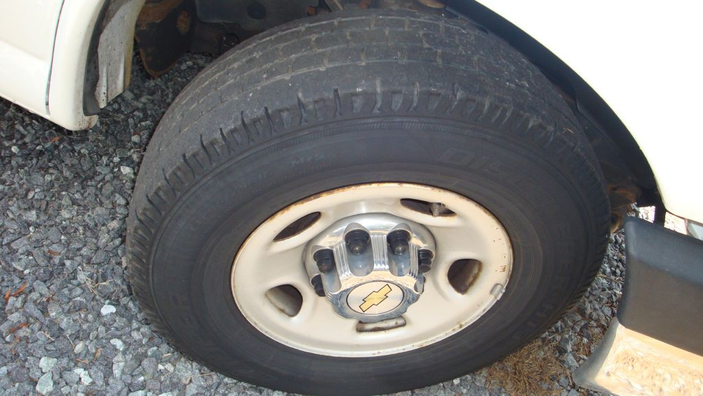 2015 Chevrolet Express Image 26