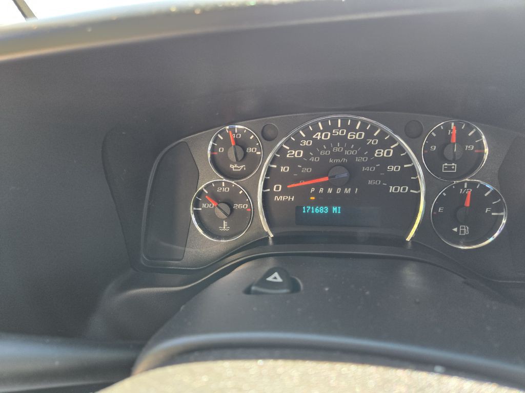 2015 Chevrolet Express Image 12