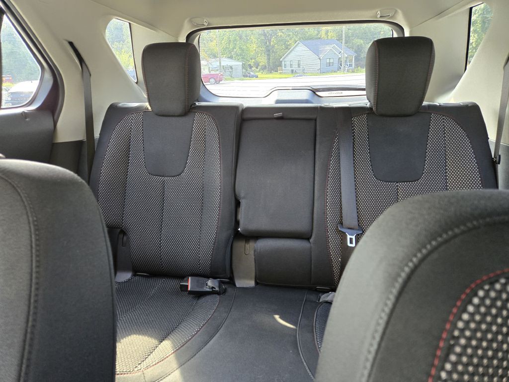 2017 Chevrolet Equinox Image 16