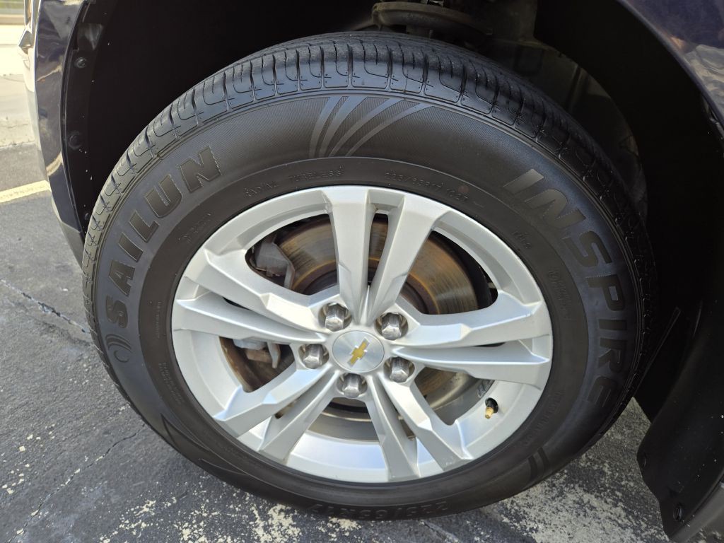 2017 Chevrolet Equinox Image 19