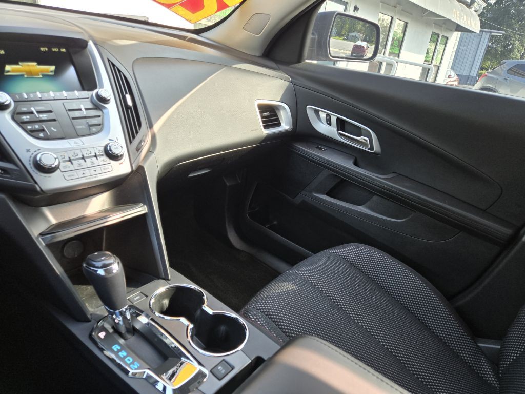 2017 Chevrolet Equinox Image 13