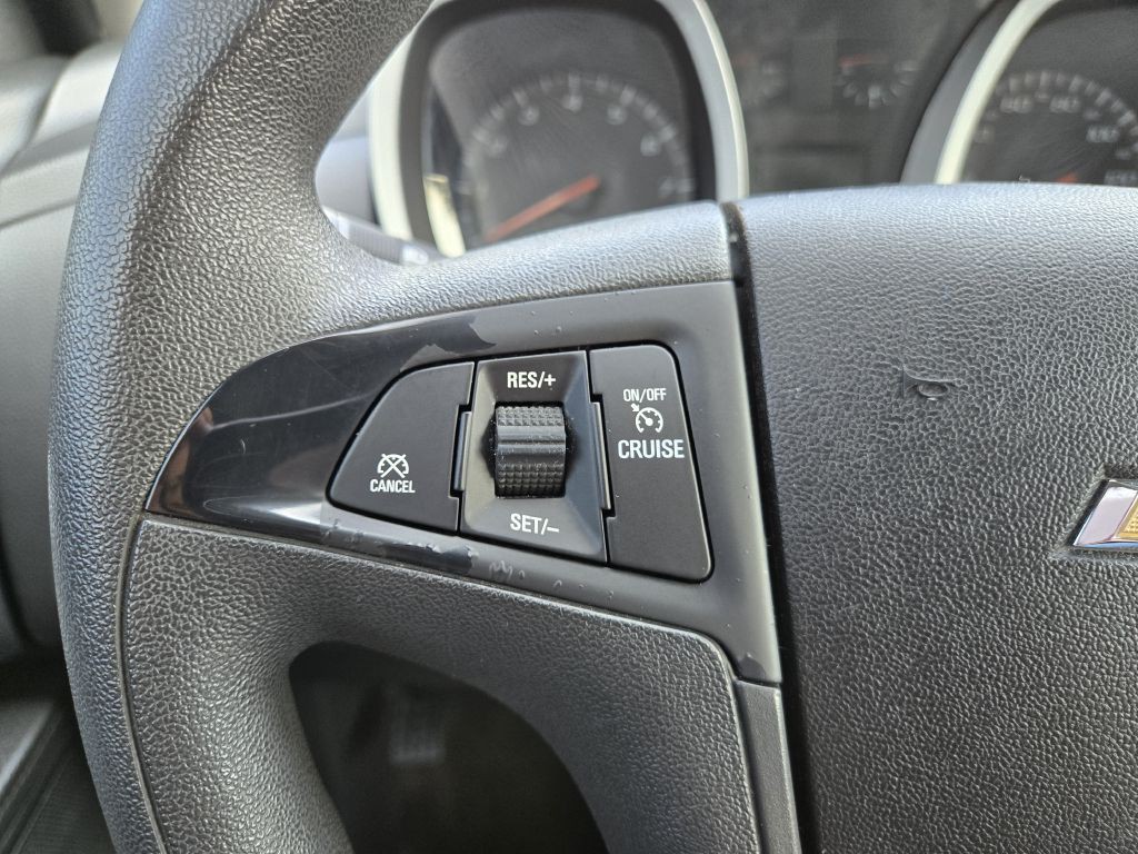 2017 Chevrolet Equinox Image 17