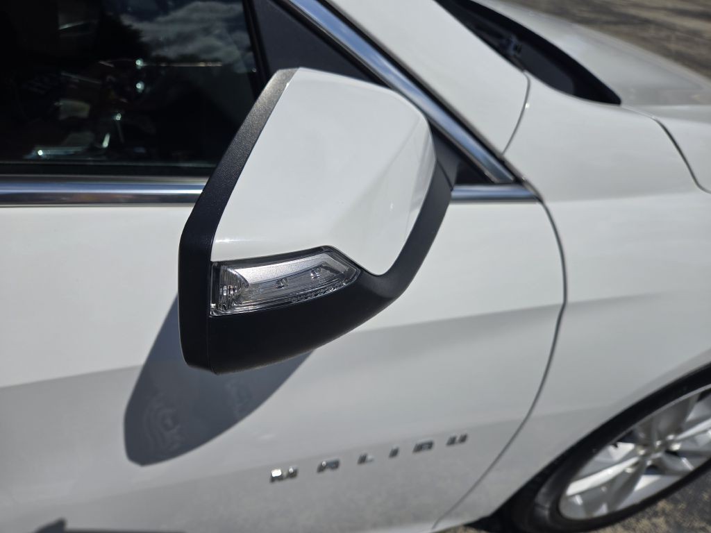 2018 Chevrolet Malibu Image 5