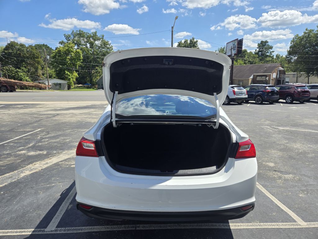2018 Chevrolet Malibu Image 10