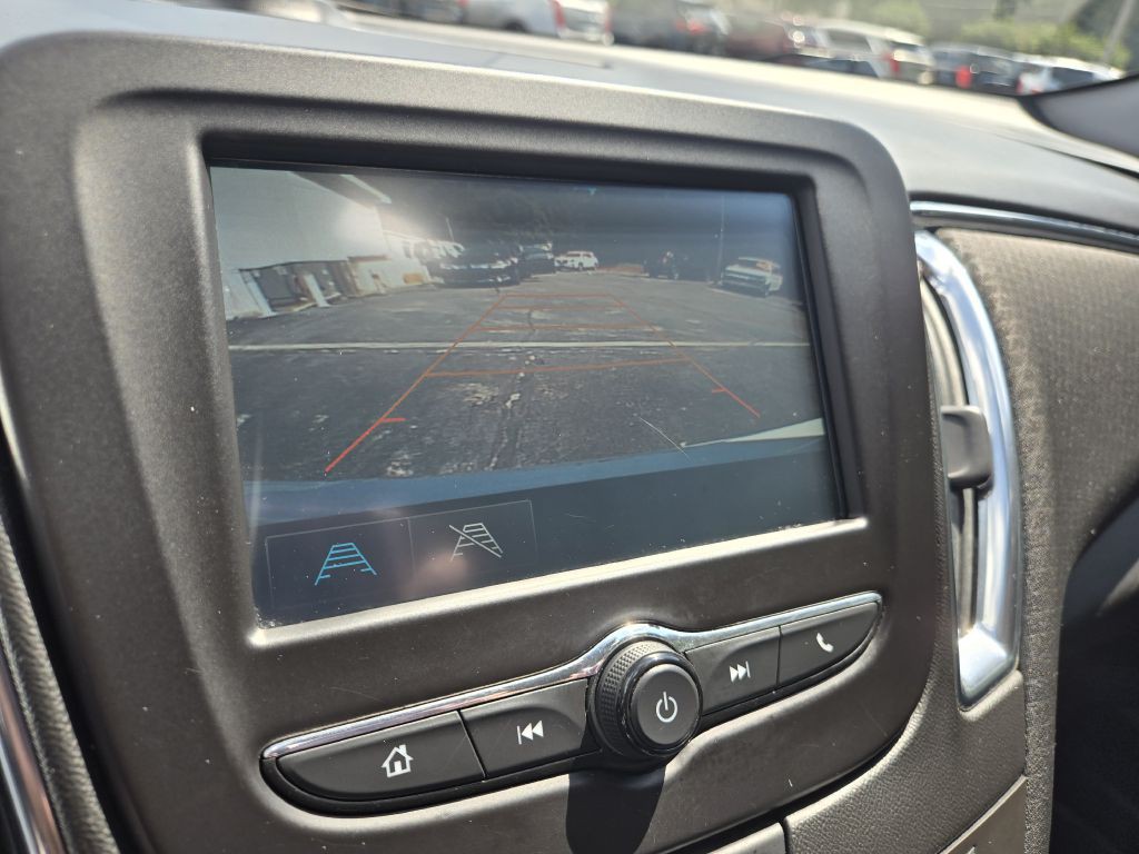 2018 Chevrolet Malibu Image 16