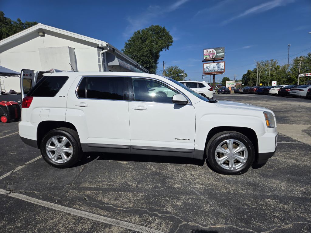 2017 GMC Terrain Image 4