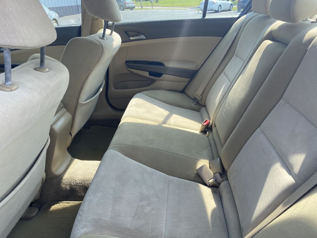 2010 Honda Accord Image 12
