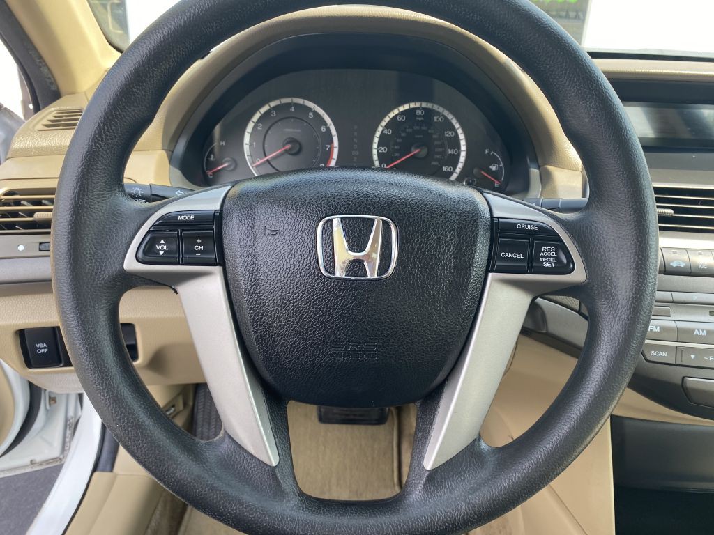 2010 Honda Accord Image 17
