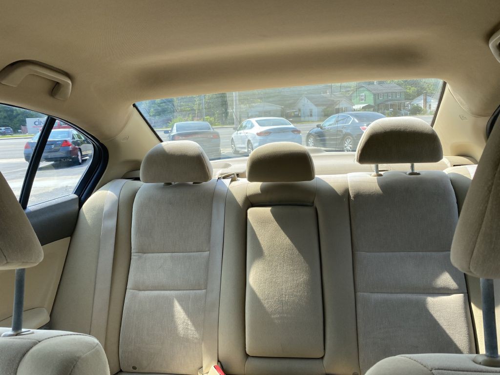 2010 Honda Accord Image 22
