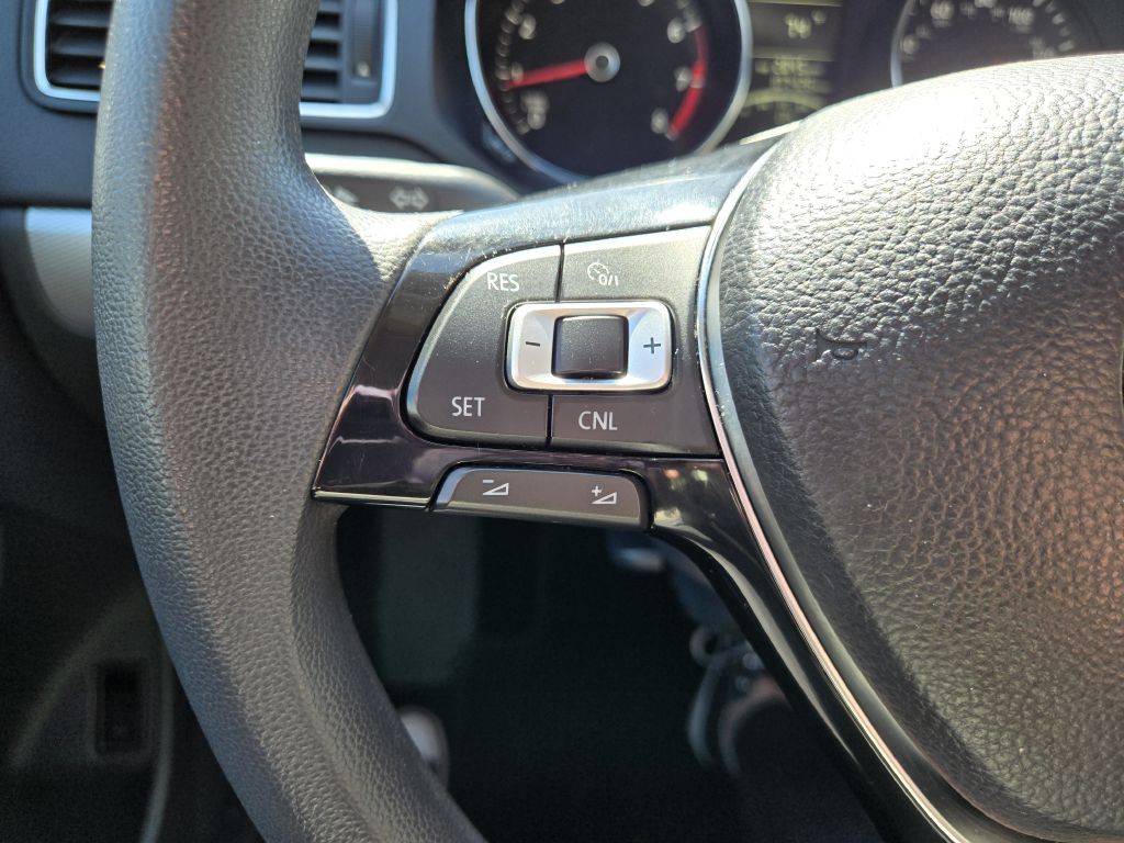 2018 Volkswagen Jetta Image 15