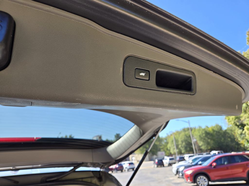 2015 Honda Odyssey Image 9