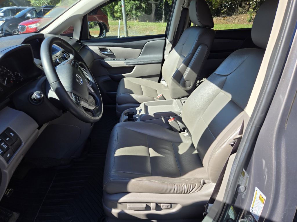 2015 Honda Odyssey Image 11