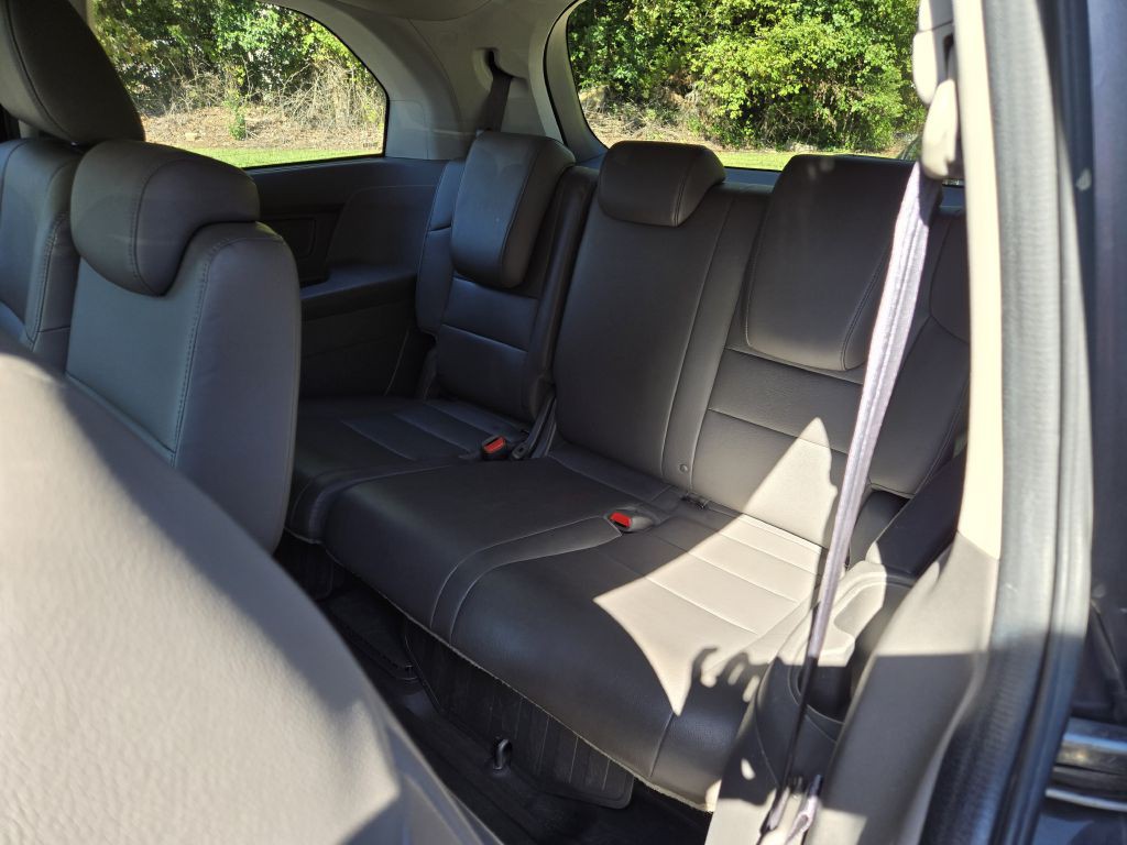 2015 Honda Odyssey Image 13