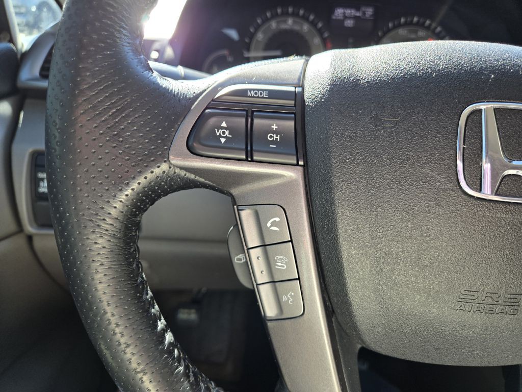2015 Honda Odyssey Image 19