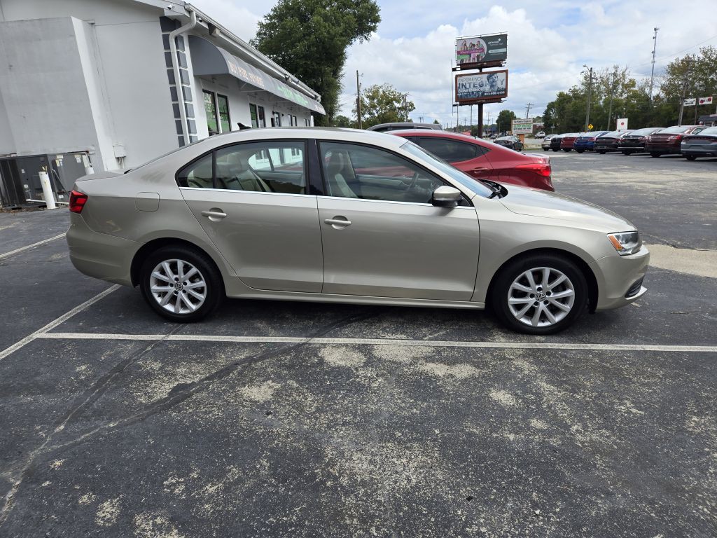 2013 Volkswagen Jetta Image 4