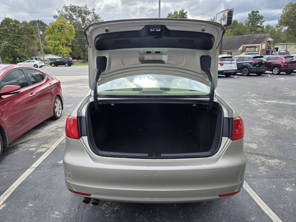 2013 Volkswagen Jetta Image 8
