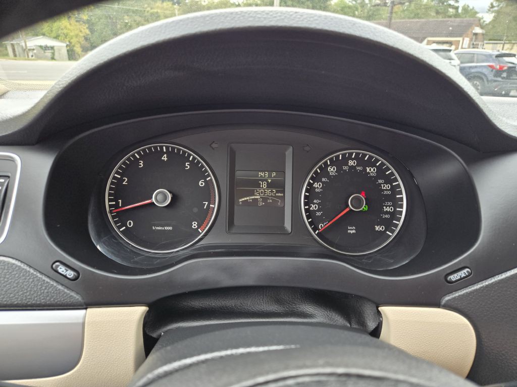 2013 Volkswagen Jetta Image 13
