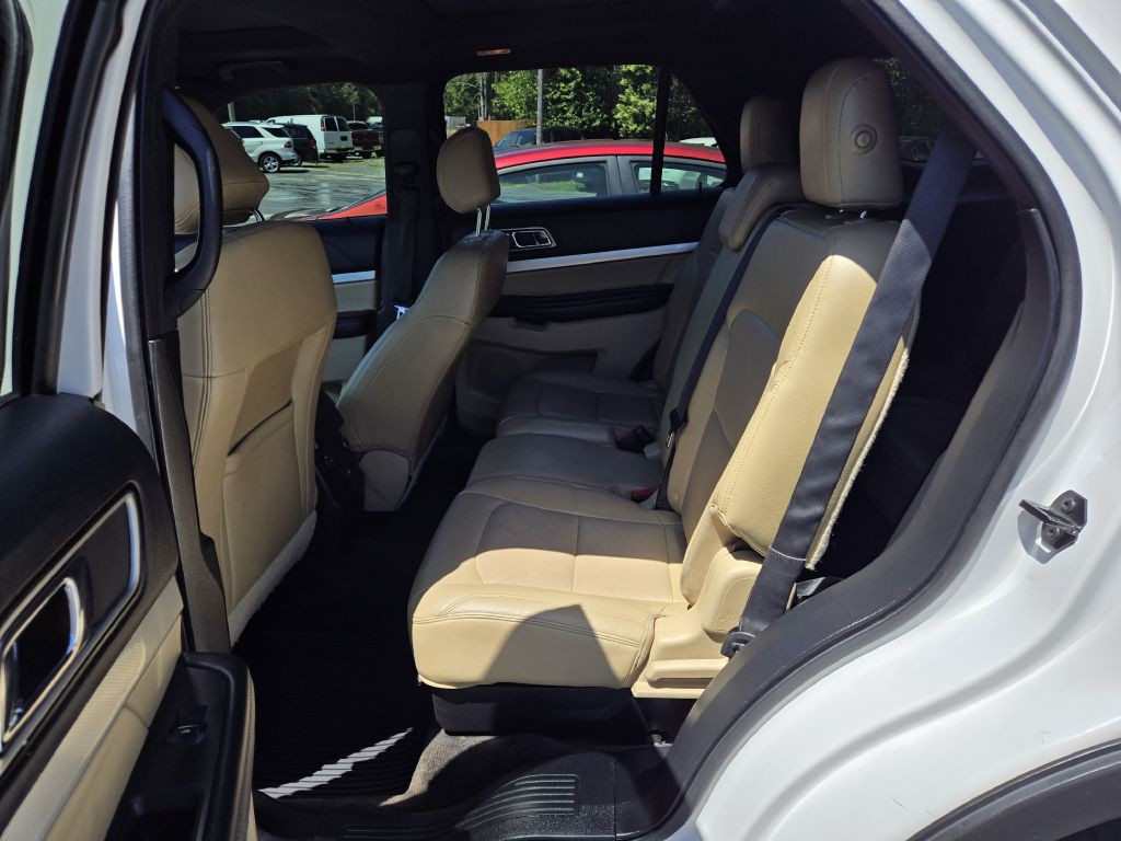 2016 Ford Explorer Image 10