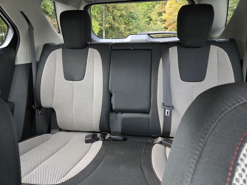 2016 Chevrolet Equinox Image 16