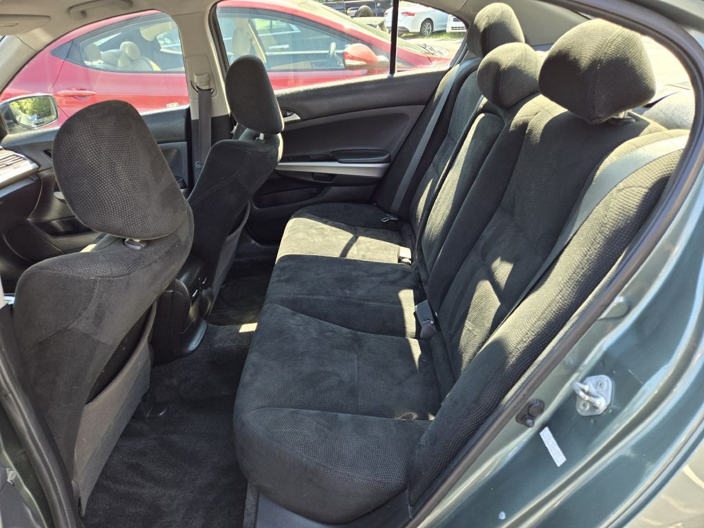 2010 Honda Accord Image 9
