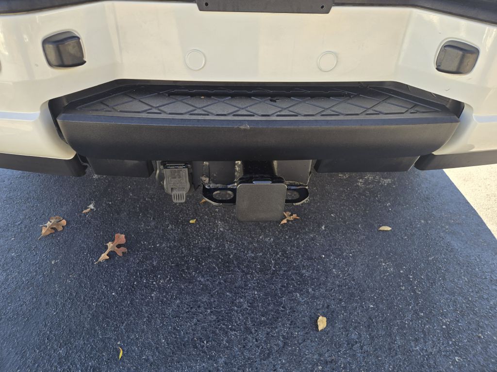 2013 Nissan Armada Image 8