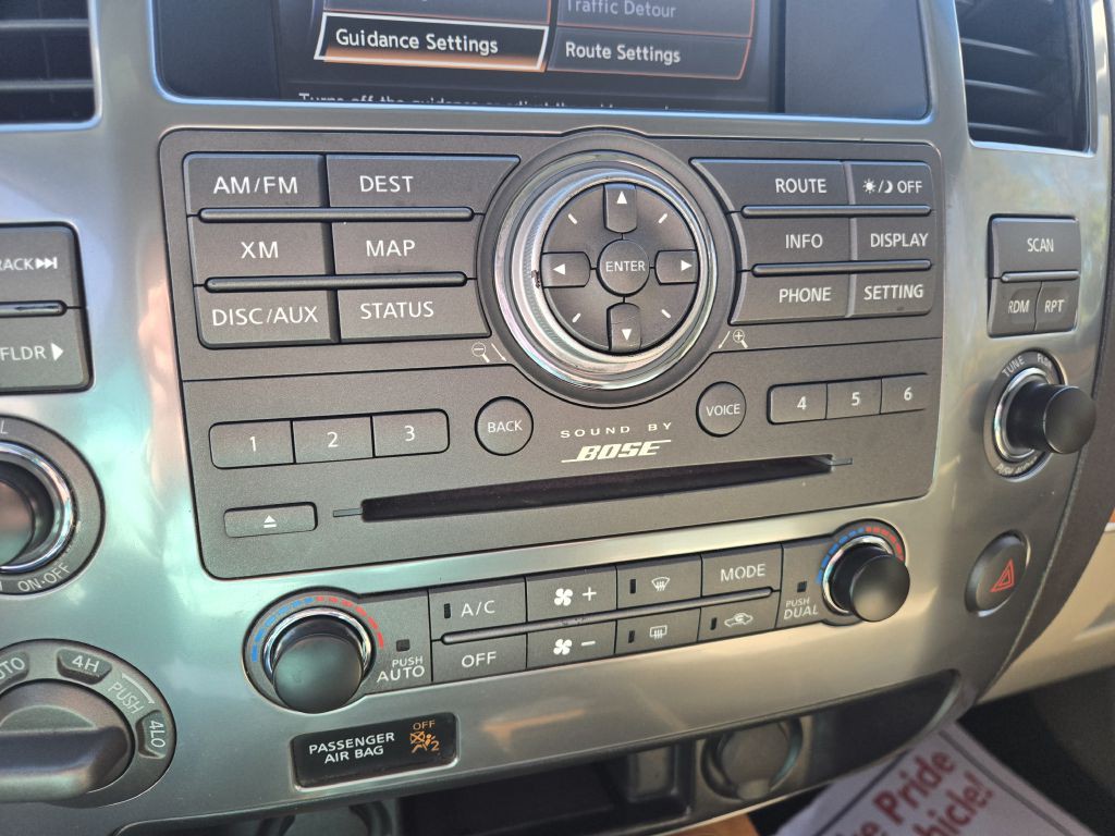 2013 Nissan Armada Image 16