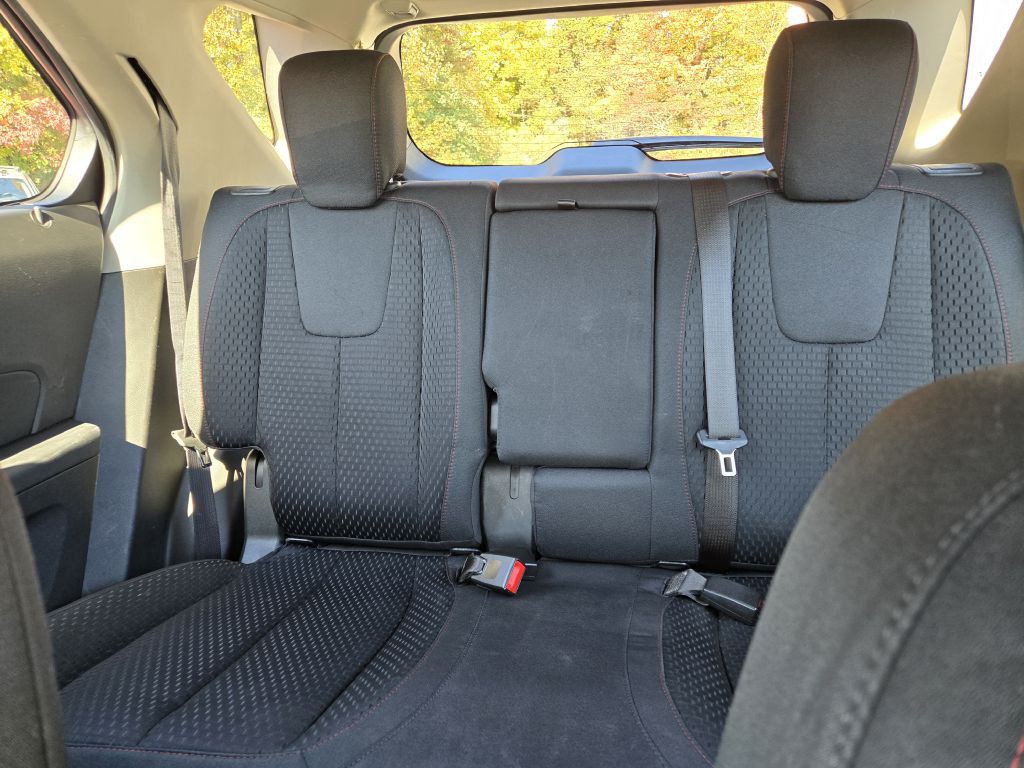 2015 Chevrolet Equinox Image 17