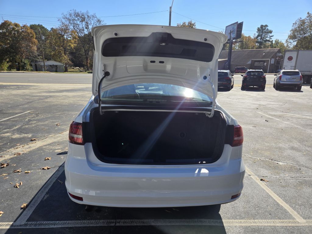 2016 Volkswagen Jetta Image 18