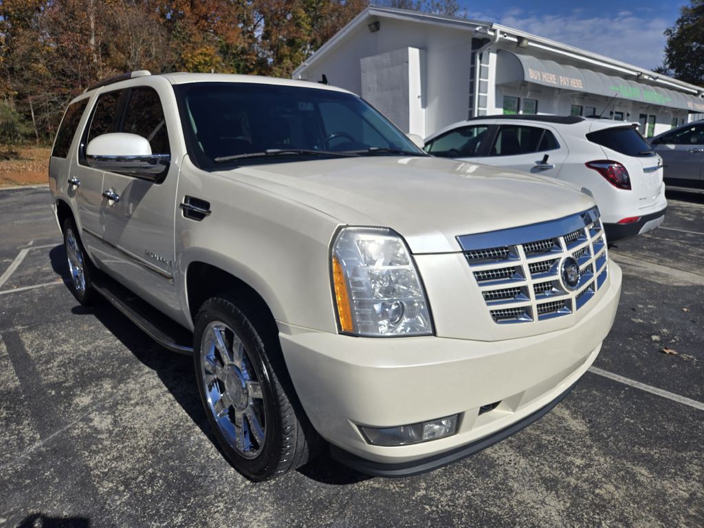 2007 Cadillac Escalade Image 1