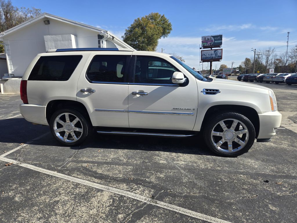 2007 Cadillac Escalade Image 4