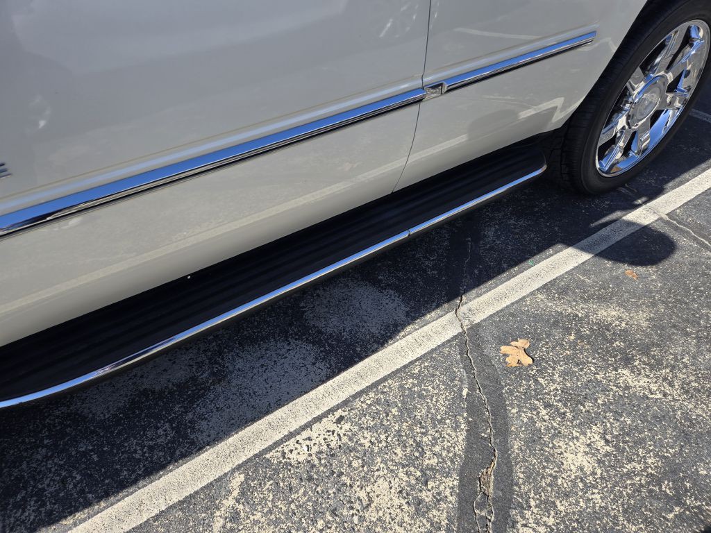 2007 Cadillac Escalade Image 14