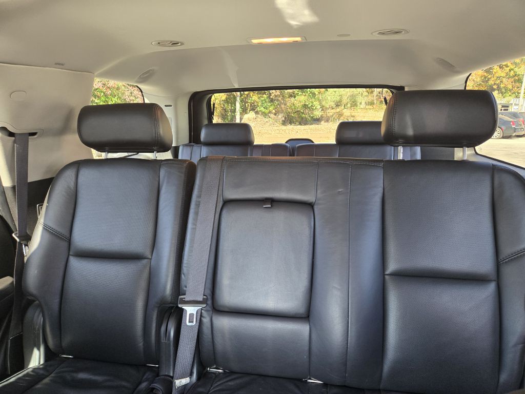 2007 Cadillac Escalade Image 21