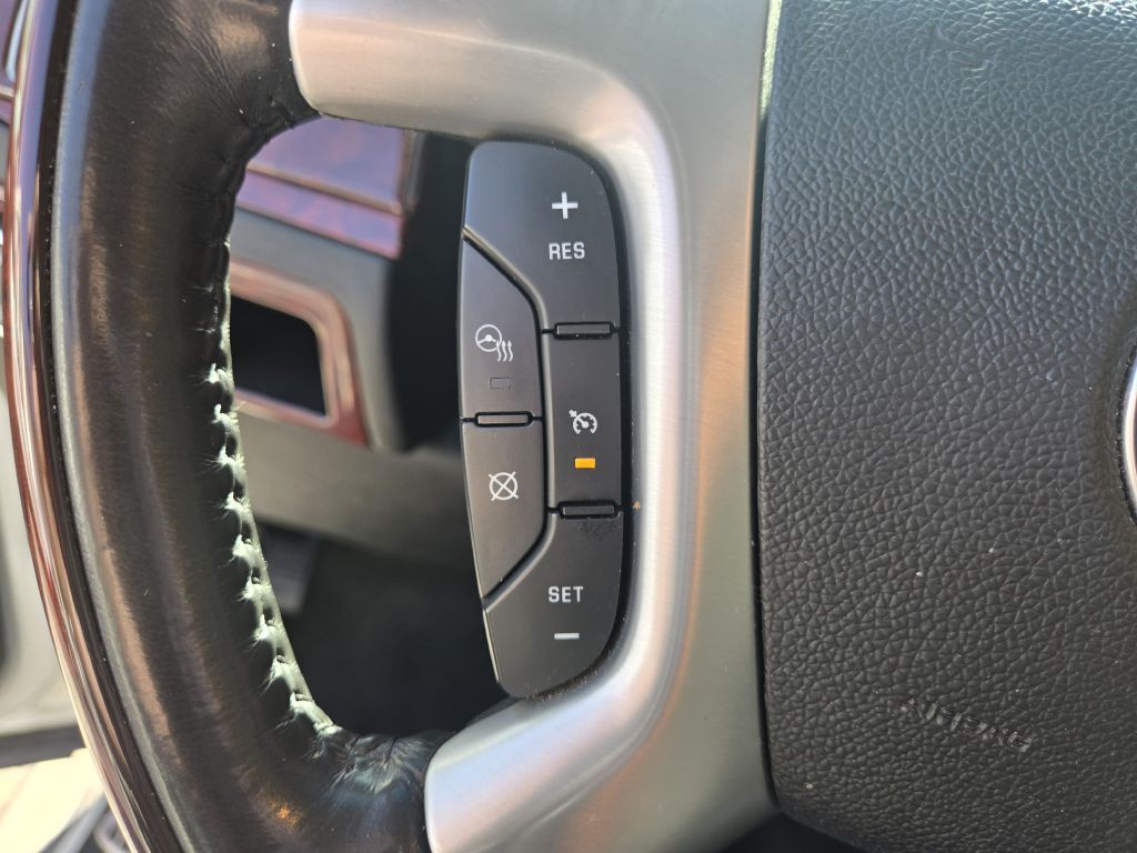 2007 Cadillac Escalade Image 24