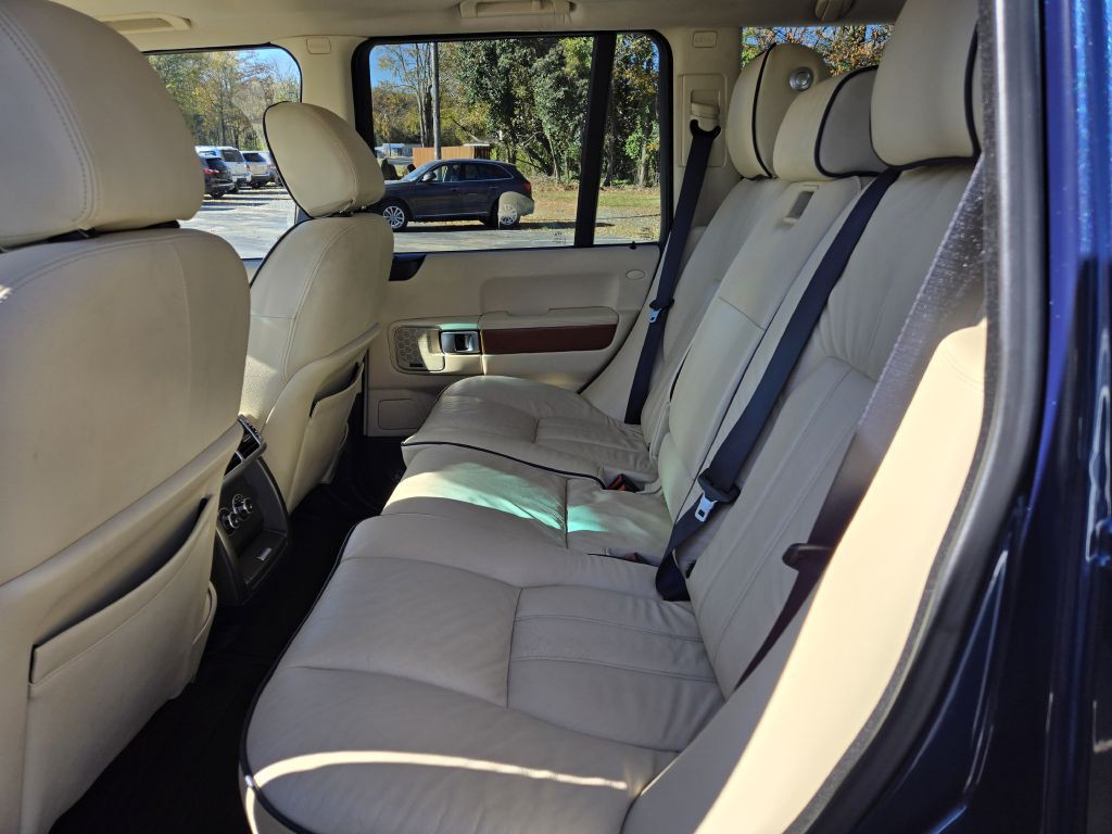 2011 Land Rover Range Rover Image 10