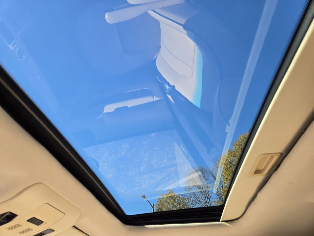 2011 Land Rover Range Rover Image 13