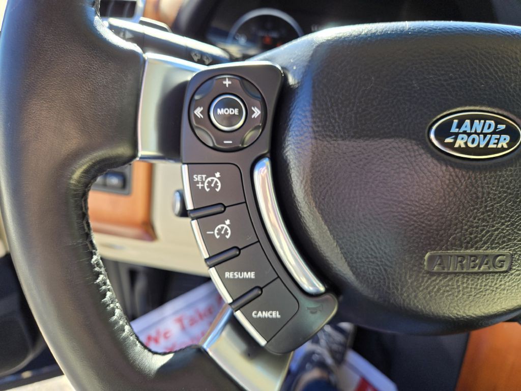 2011 Land Rover Range Rover Image 16