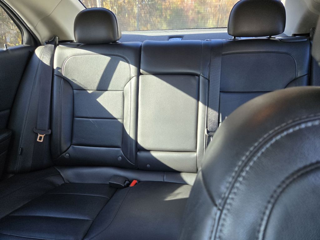 2015 Chevrolet Malibu Image 17