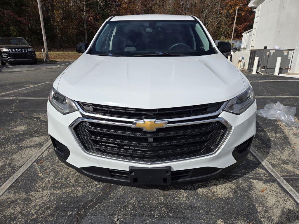 2018 Chevrolet Traverse Image 2