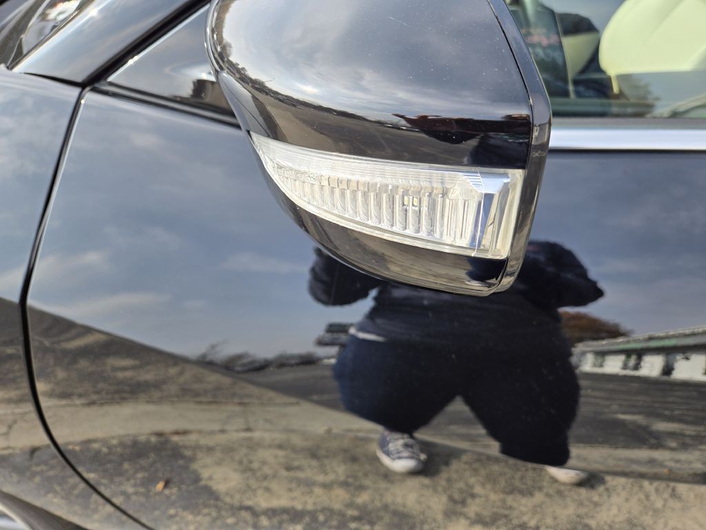 2019 Nissan Maxima Image 9