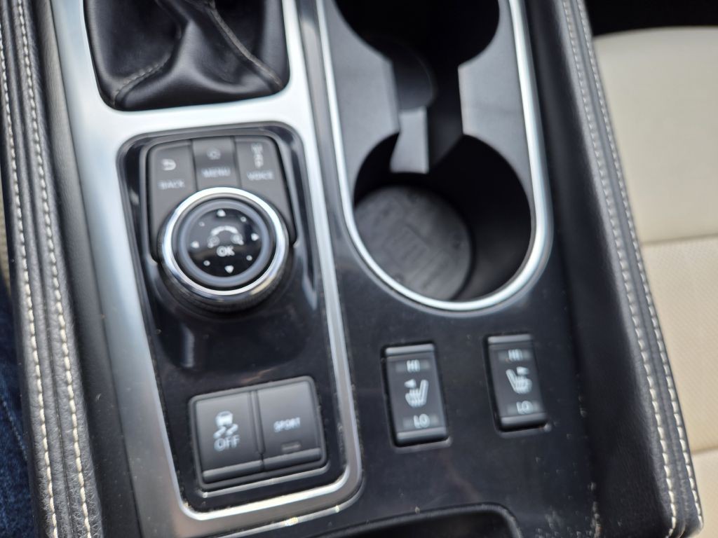 2019 Nissan Maxima Image 24