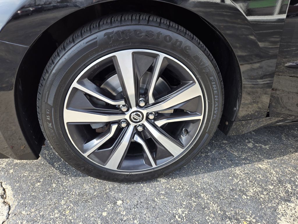 2019 Nissan Maxima Image 25