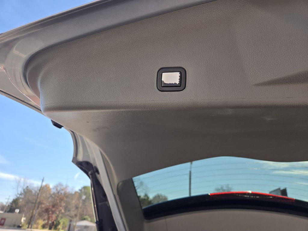 2011 Cadillac SRX Image 9