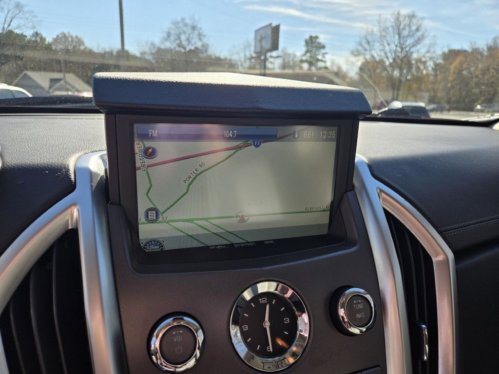 2011 Cadillac SRX Image 17