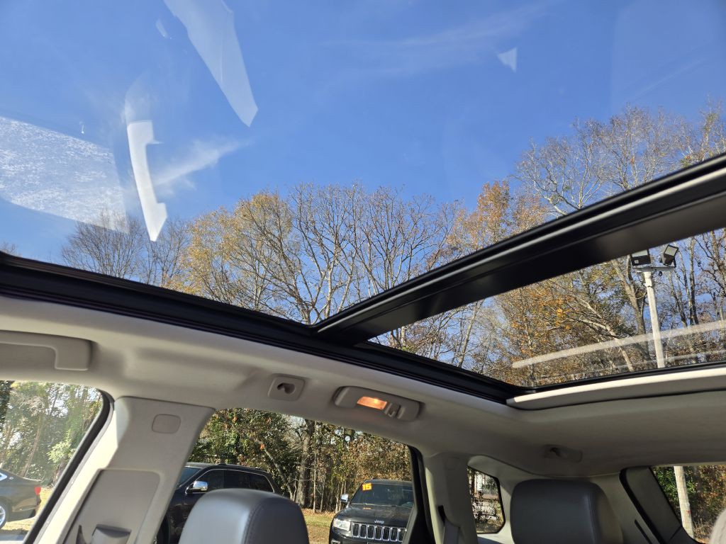 2011 Cadillac SRX Image 21