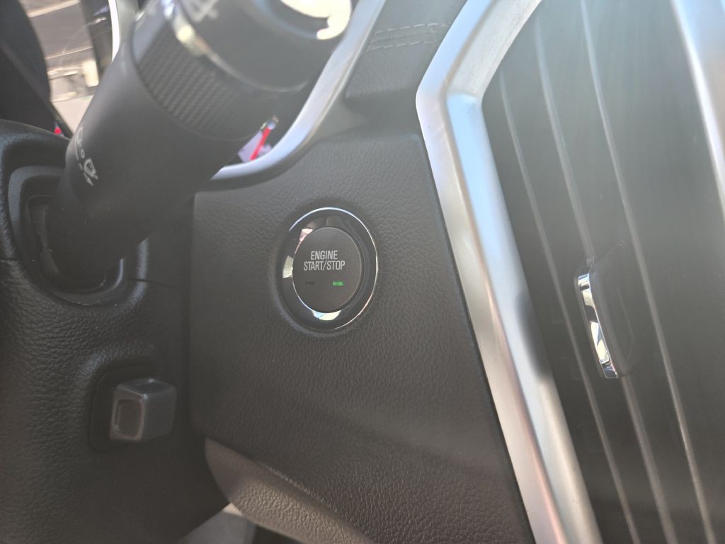 2011 Cadillac SRX Image 23